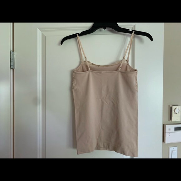 Banana Republic laces camisole NWOT - Picture 3 of 10